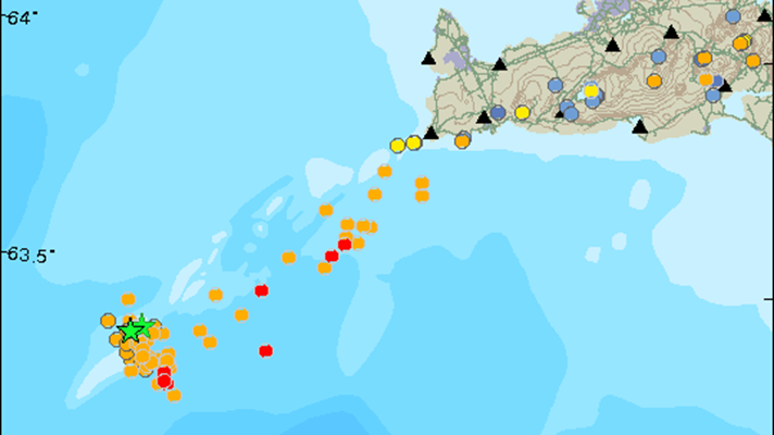 Reykjaneshryggur skelfur