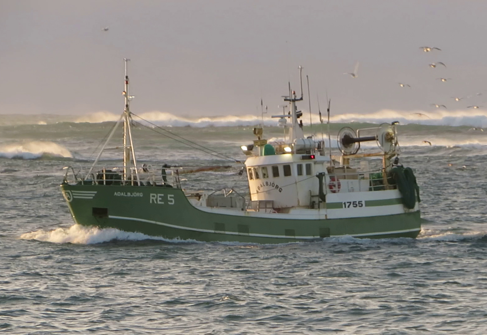 Brottkast á 74 fiskum stöðvar Áskel ÞH í hálfan mánuð