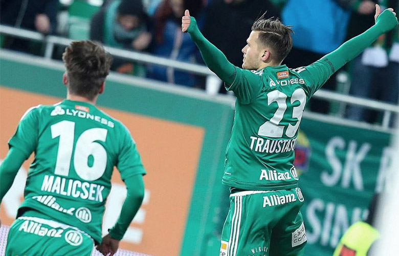 Arnór Ingvi rifbeinsbrotinn
