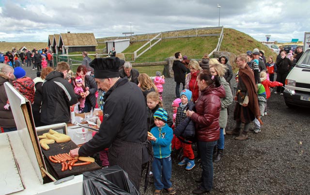 Barnahátíð í Reykjanesbæ á fullu skriði