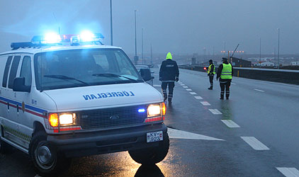 Tveir teknir með fíkniefni í endaþarmi