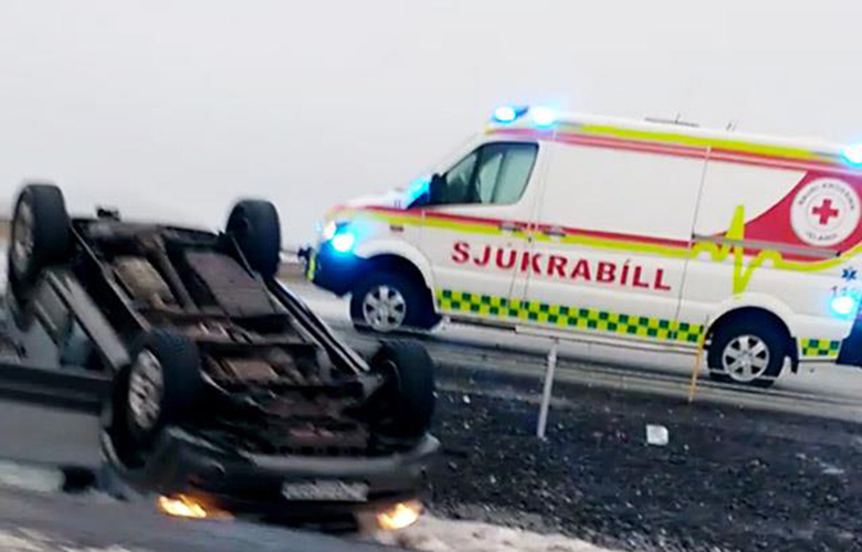 Valt upp á hringtorg við Bolafót