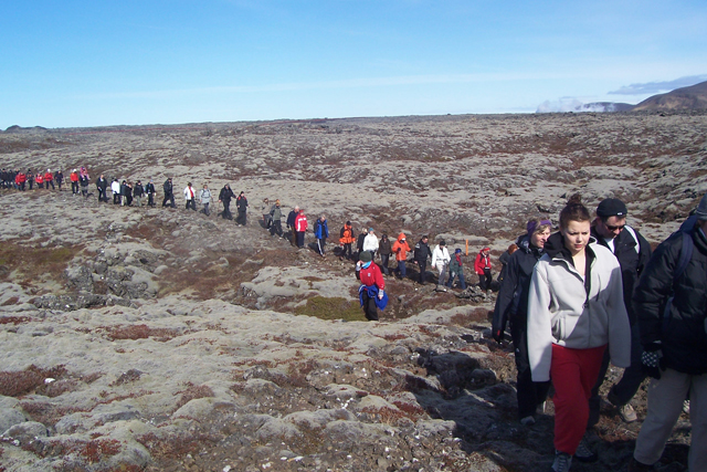 Gönguferð um nágrenni Bláa Lónsins annan í páskum