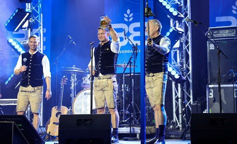 Fjör á góðgerðarfesti Blue - myndir