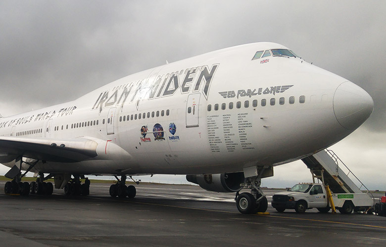 Iron Maiden breiðþotan flýgur með 300 Íslendinga á landsleik