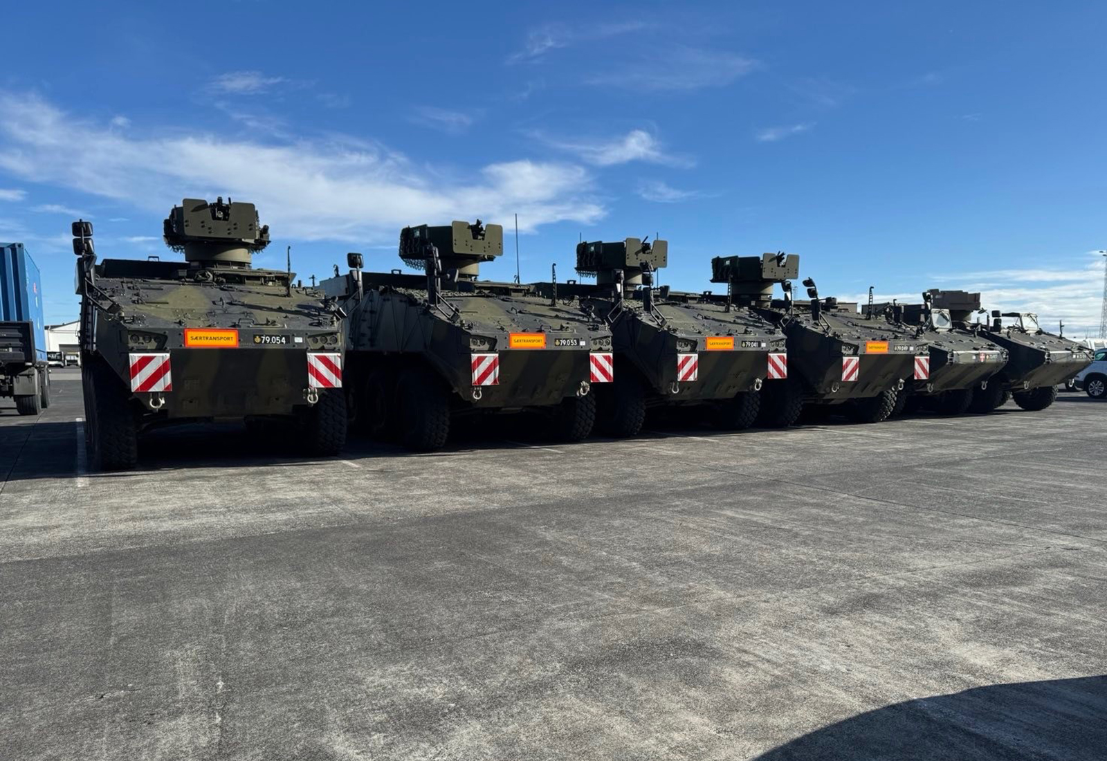 Brynvarður bílar á ferð um Reykjanesbæ