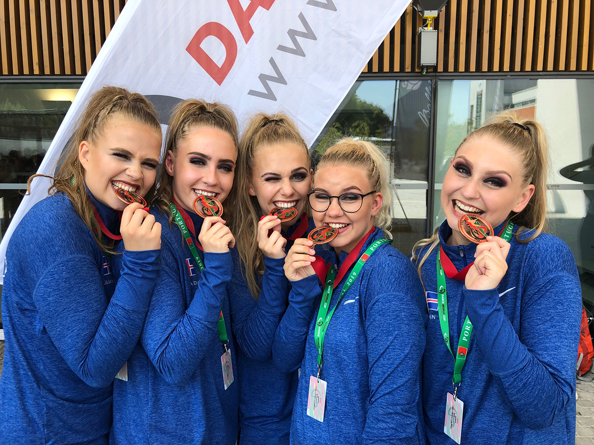 Unnu brons á Dance World Cup í 