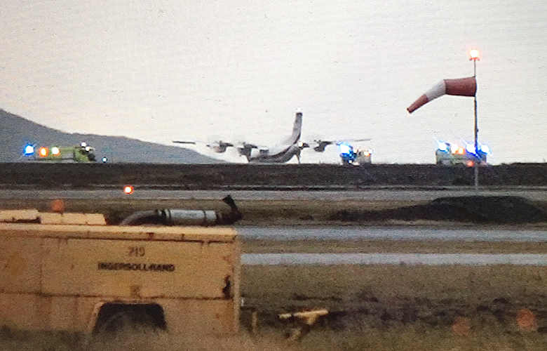 Dash 7 framkvæmdi öryggislendingu