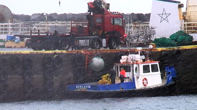 Tundurdufl sprengt kl. 18
