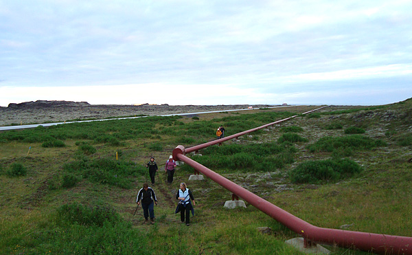 Alvarlegt umferðarslys – Grindavíkurvegur lokaður