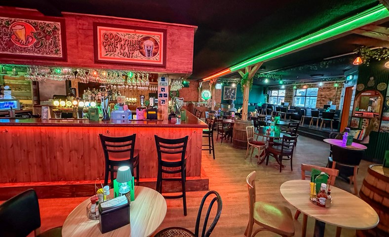 Þekktasta horn miðbæjar Keflavíkur fær nýja ásýnd