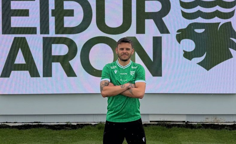 Eiður Aron valinn leikmaður ársins hjá Njarðvík