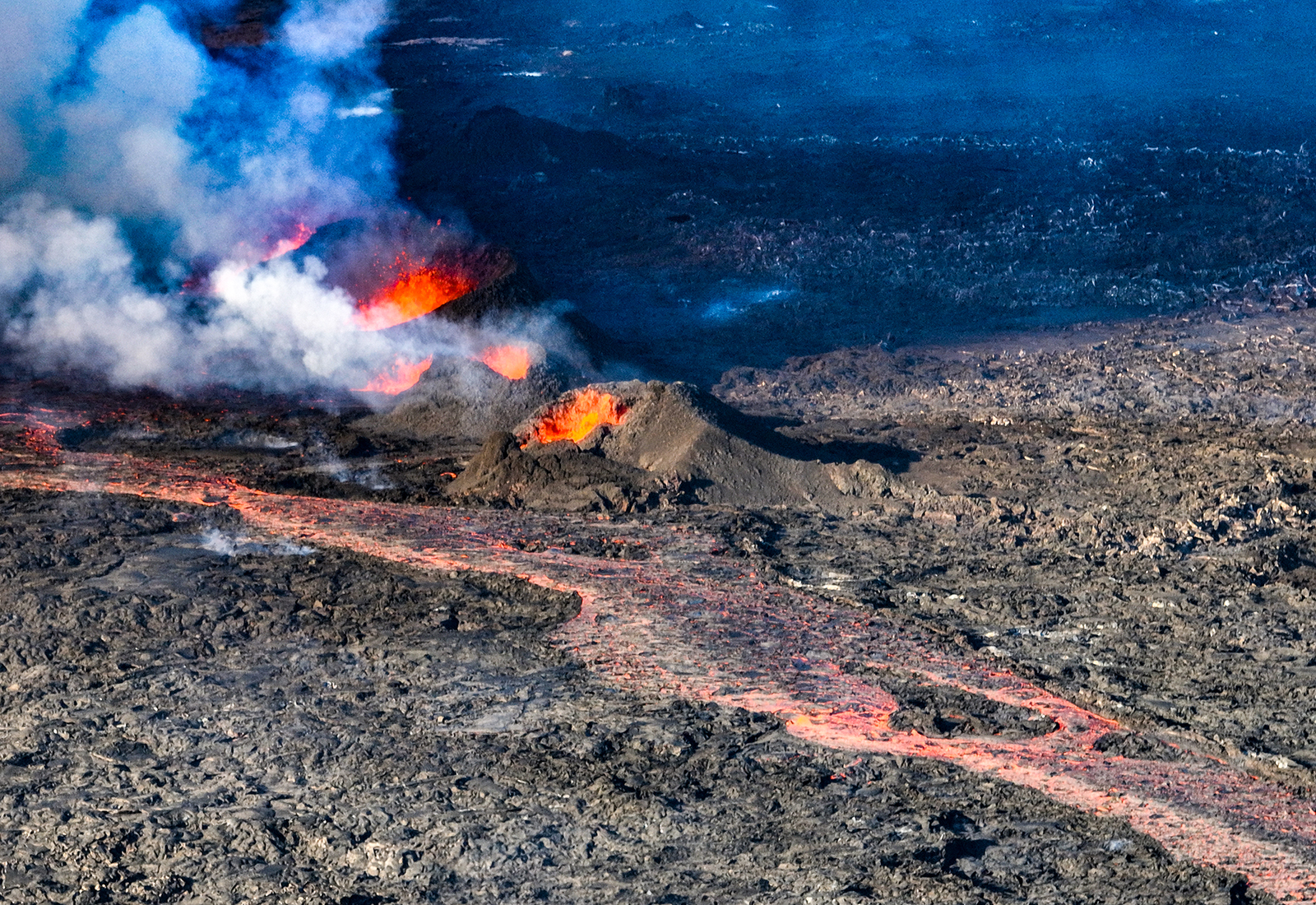 Virkni í gígunum er minni og mögulega slökknað í þeim minnstu