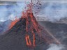 Enn smá skvettur - myndskeið frá tveggja vikna gömlu eldgosi