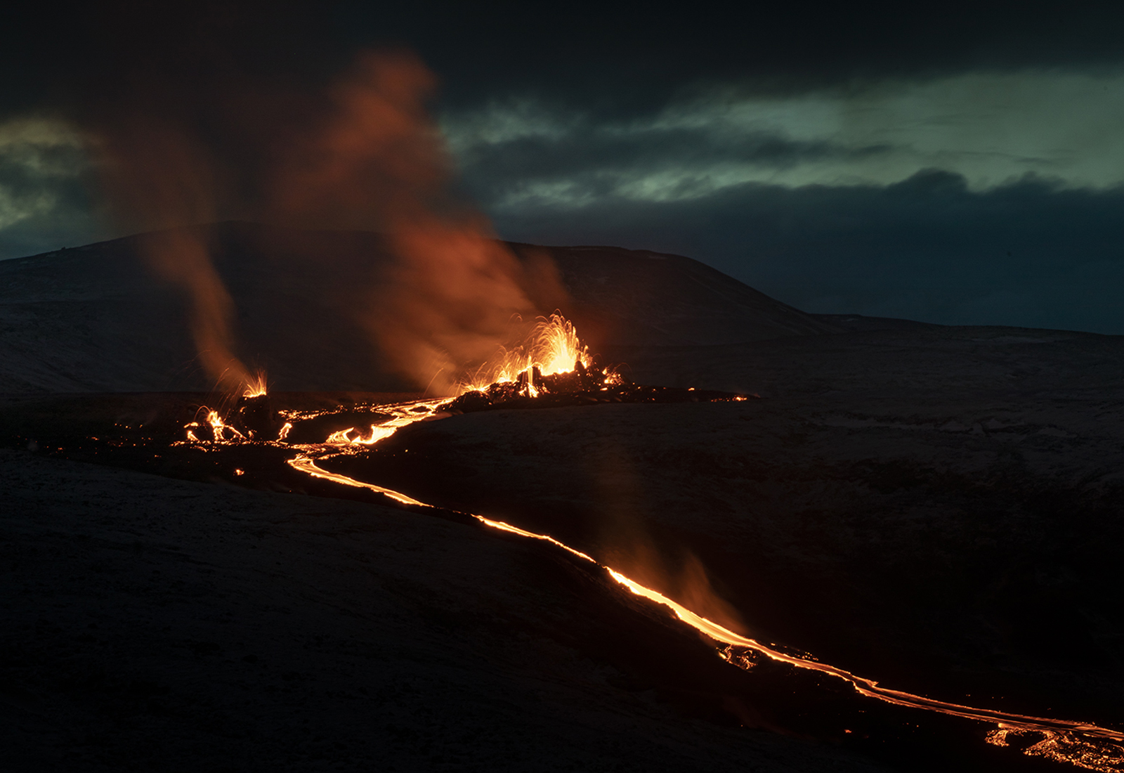 Gasmengun möguleg í Vogum og Reykjanesbæ í nótt