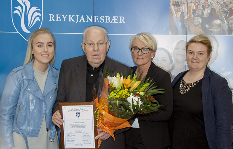 Ellert Eiríksson fyrsti heiðursborgari Reykjanesbæjar