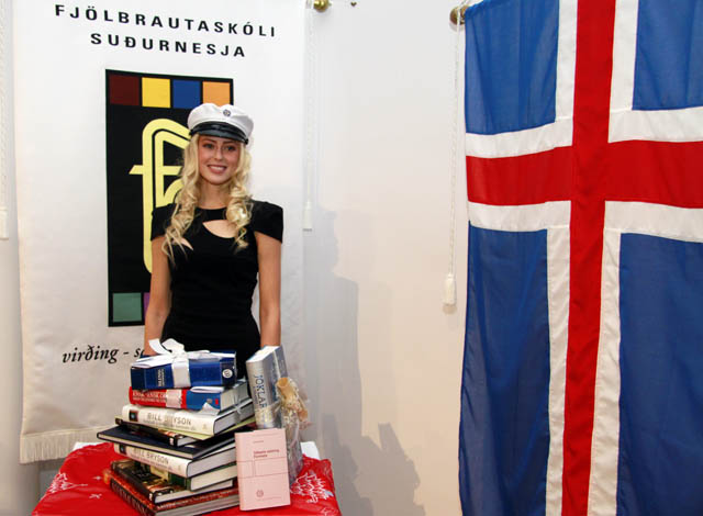 Ástrós Skúladóttir dúx í FS