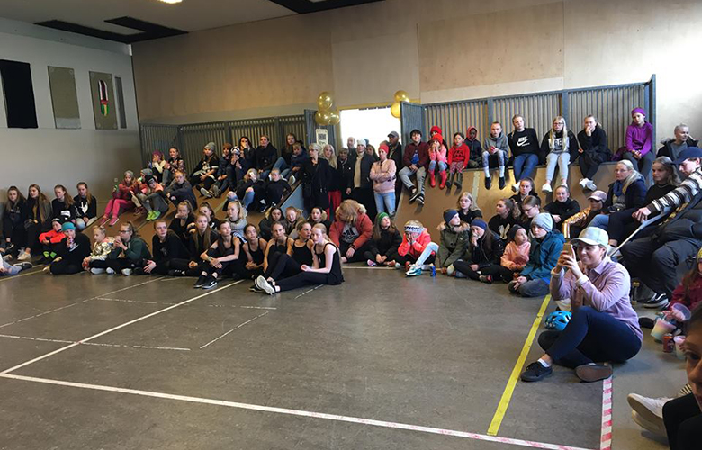 Stemning á kvöldskemmtun Fjörheima