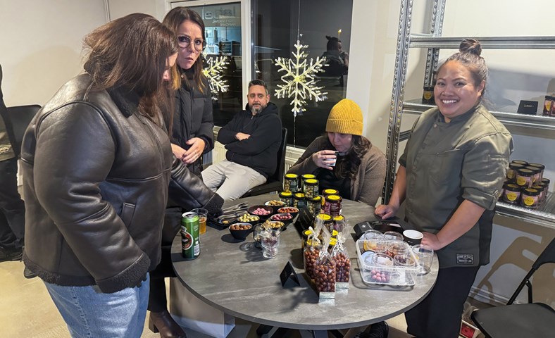 Margir mættu á fjörugan föstudag í Grindavík