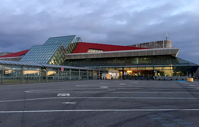 Tuttugu og þrír sóttu um hæli í gær