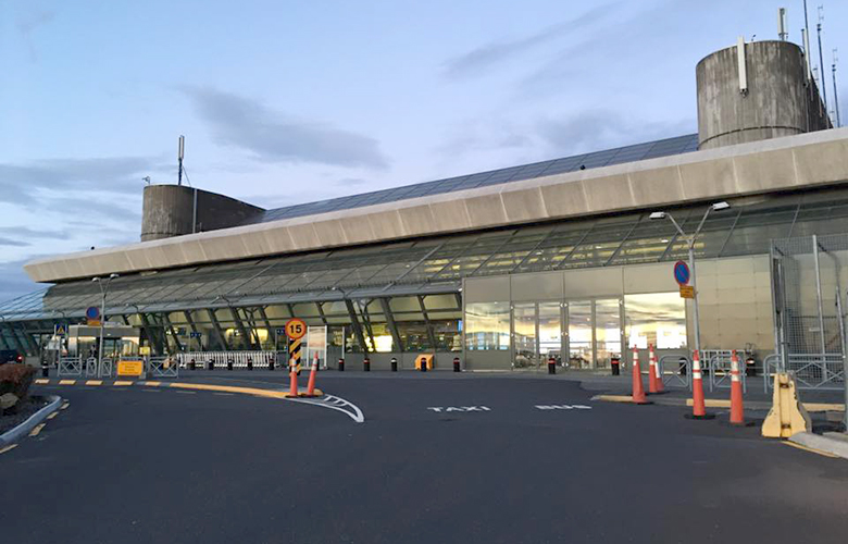 Samkeppniseftirlitið stöðvar gjaldtöku Isavia við Leifsstöð