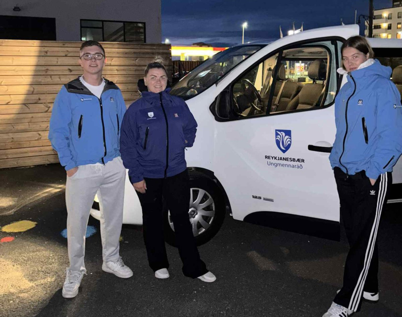 Flotinn hitti ungmenni á þeirra eigin vettvangi