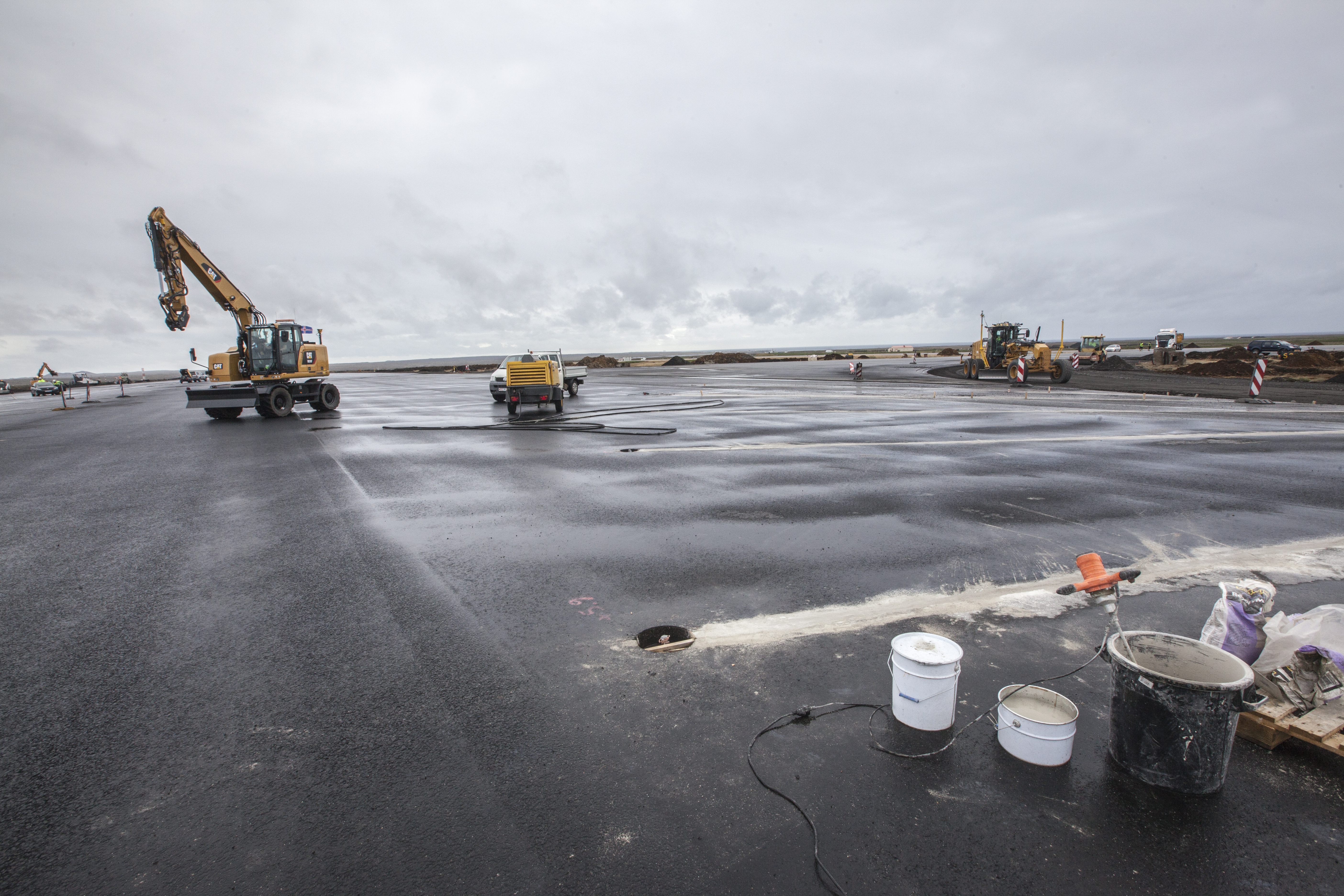Framkvæmdum að ljúka við norður-suðurbraut Keflavíkurflugvallar
