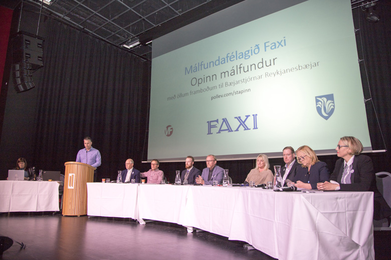 Framboðsfundur í beinni í Stapa