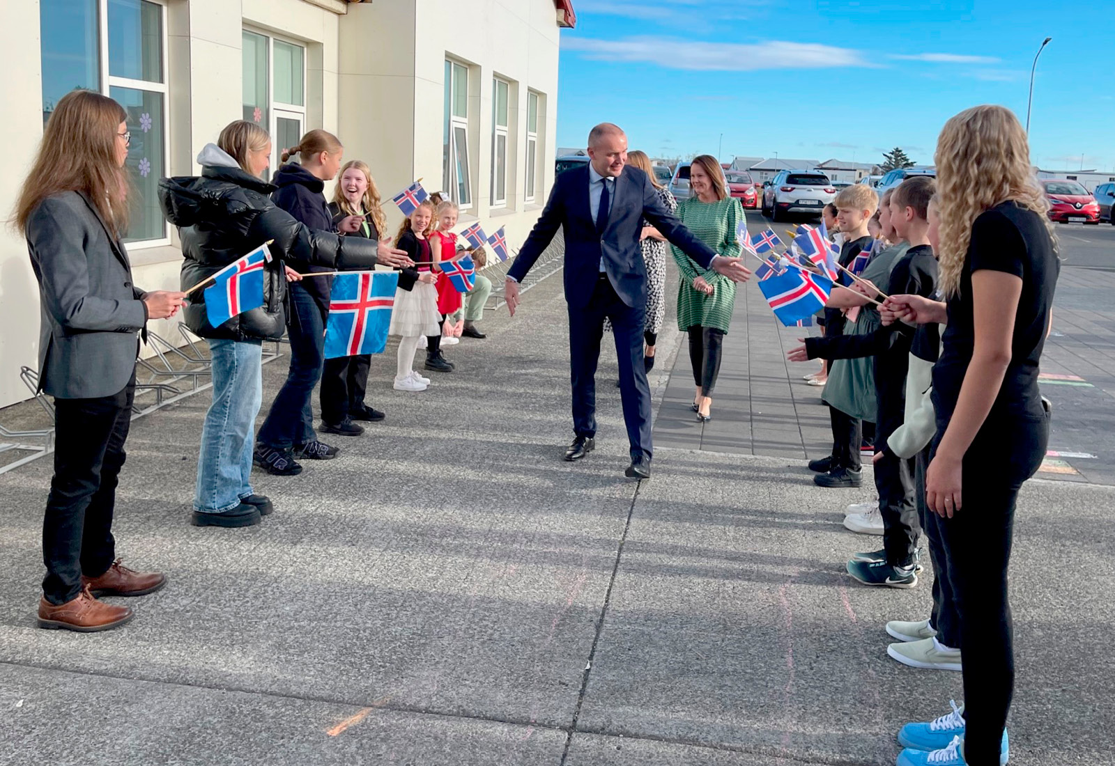 Forseti Íslands heiðraði Gerðaskóla á stórafmæli