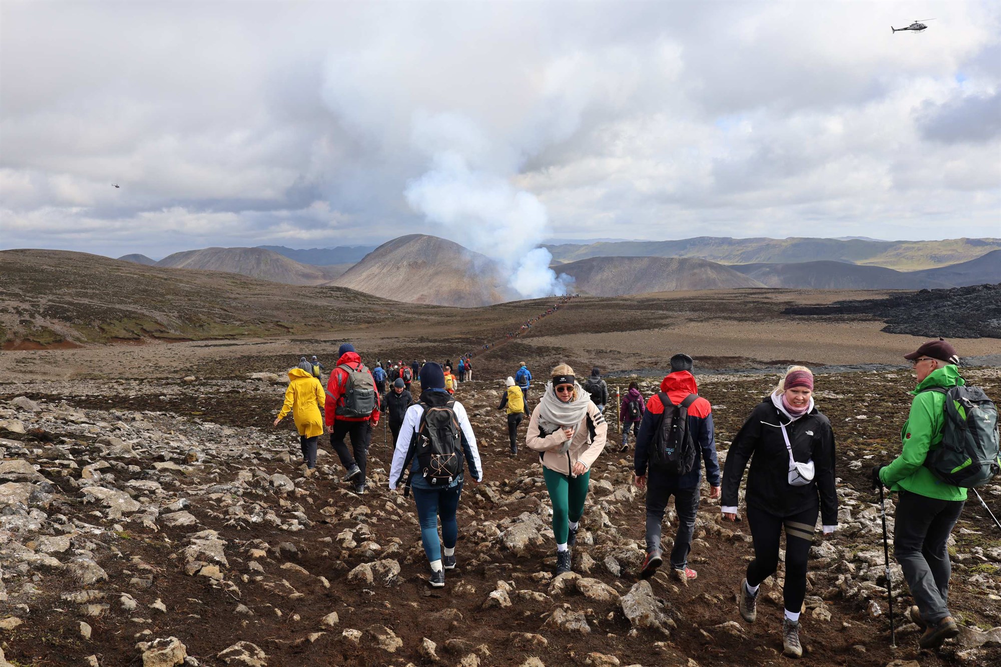 Eldgosasvæðið í Meradölum er opið