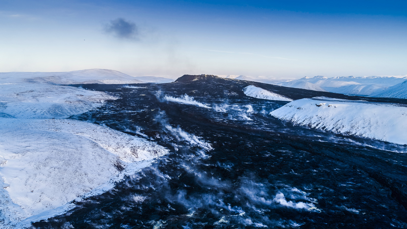 Rúmlega 18 þúsund skjálftar mælst