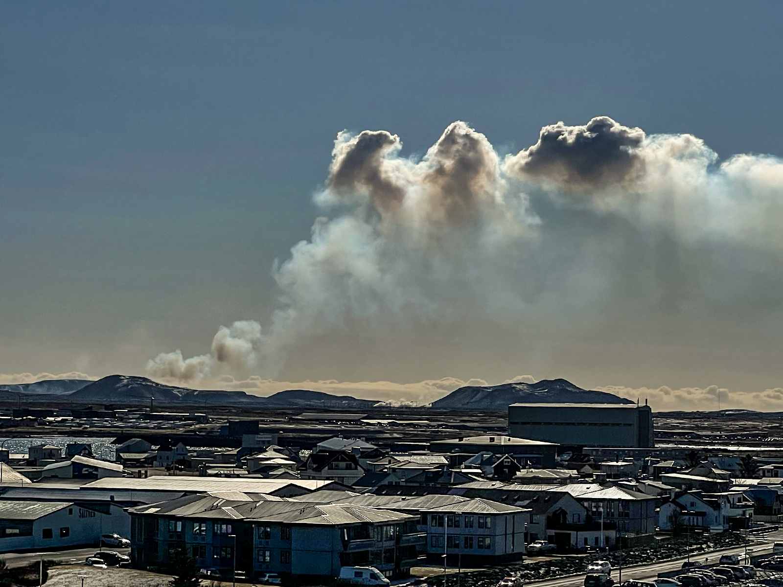 Skammvinn hrina á Sundhnúkagígaröðinni í nótt