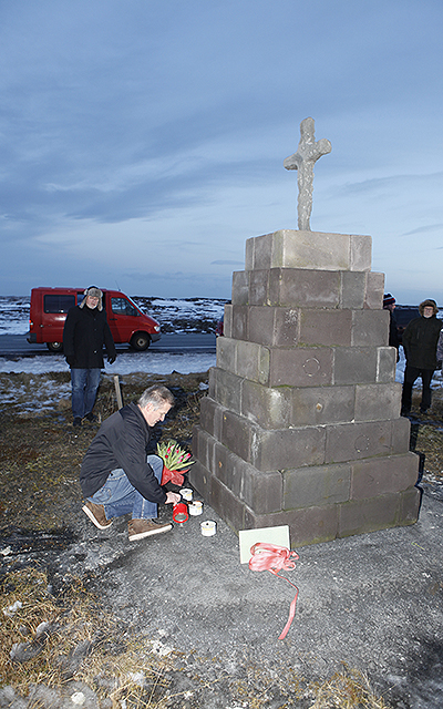 Minnisvarði um látna á Miðnesheiði