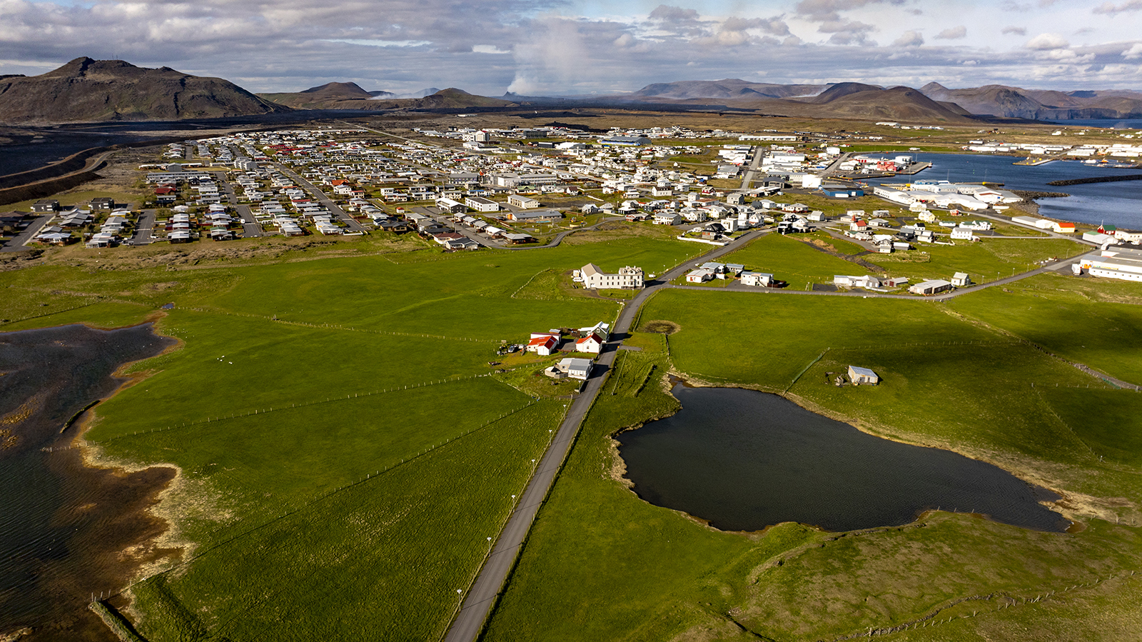 Sprungur og hellar verið leikstaður Grindvíkinga frá örófi alda