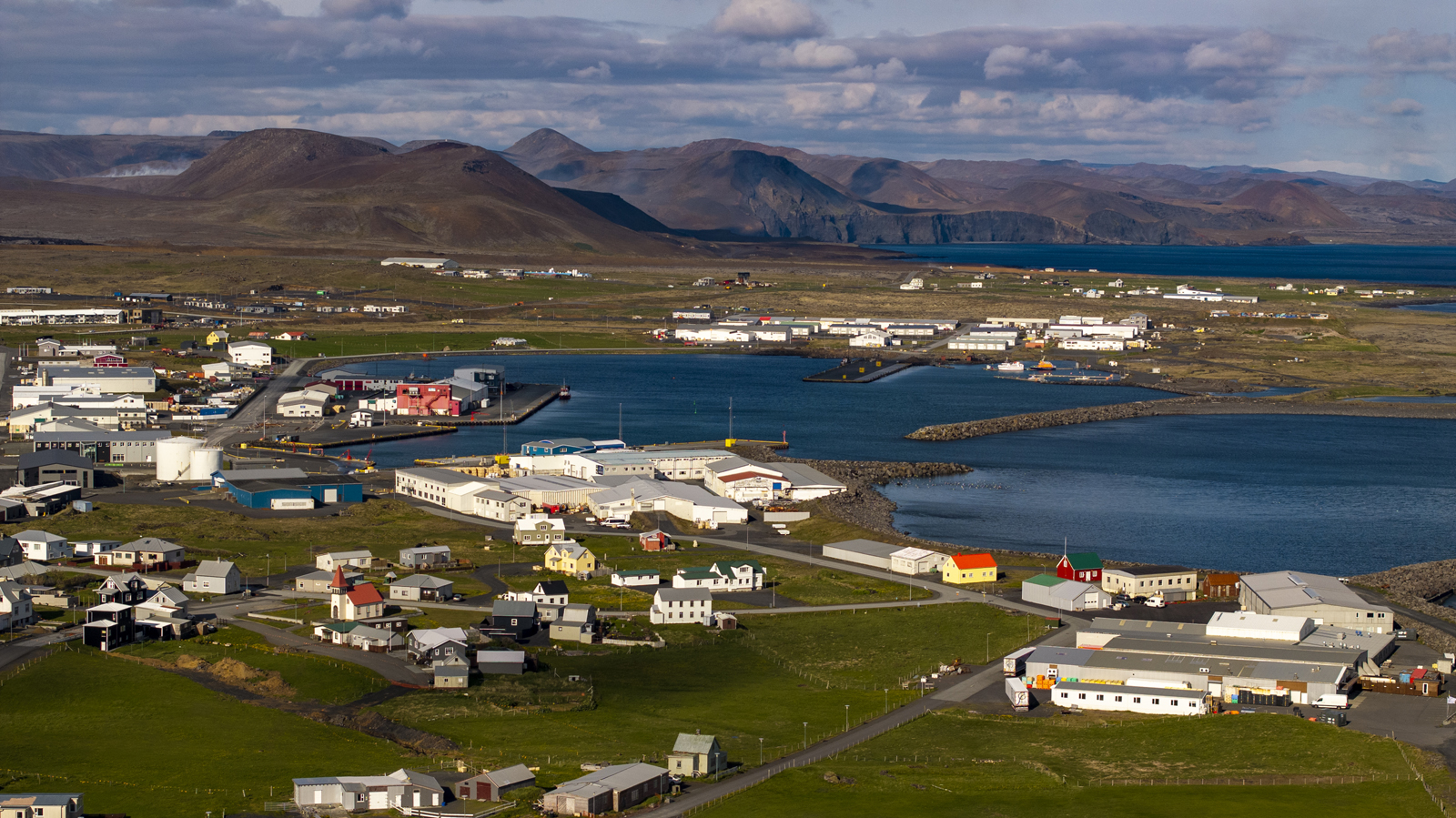 Íbúðarhús og hverfi í Grindavík í hættu vegna mögulegra flóða