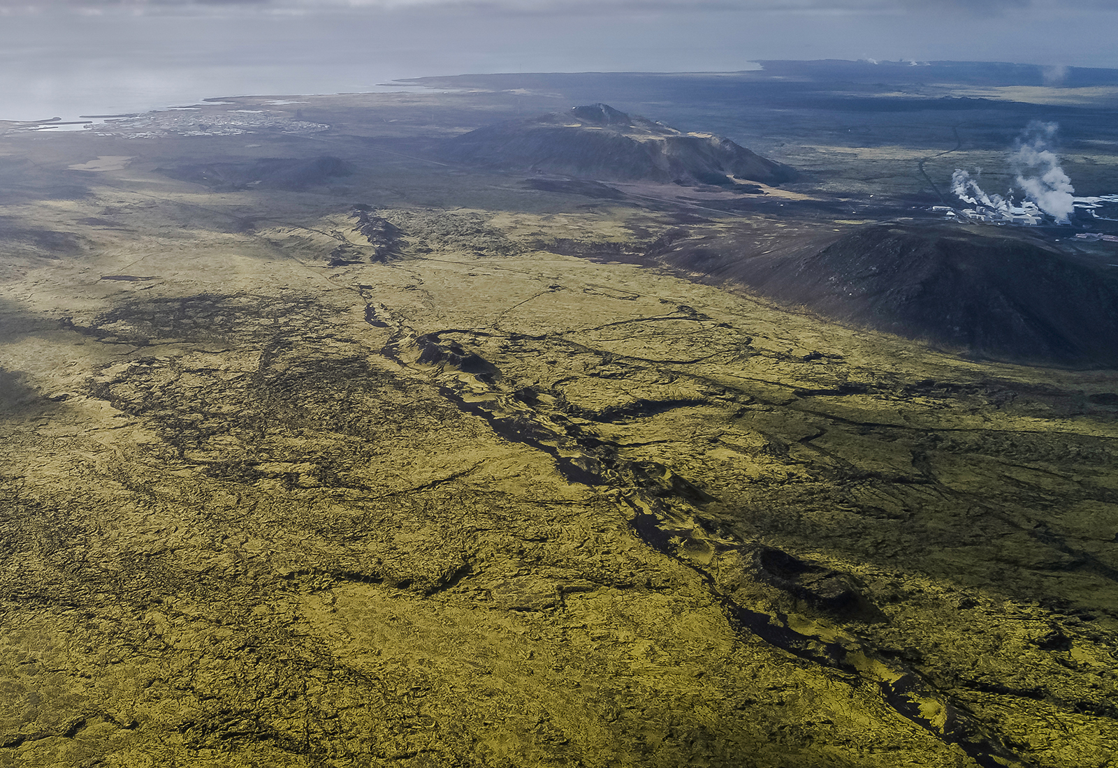Á meðan land rís við Svartsengi eru líkur á öðru kvikuhlaupi sem gæti endað með eldgosi