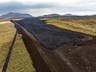 Hver á varnargarðana við Grindavík?