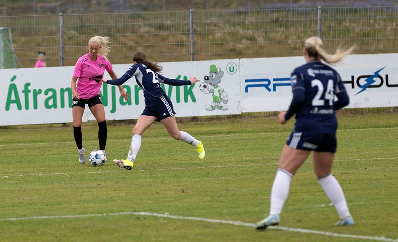 Stórsigur GrindNjarðvíkurkvenna en jafntefli hjá Keflavík