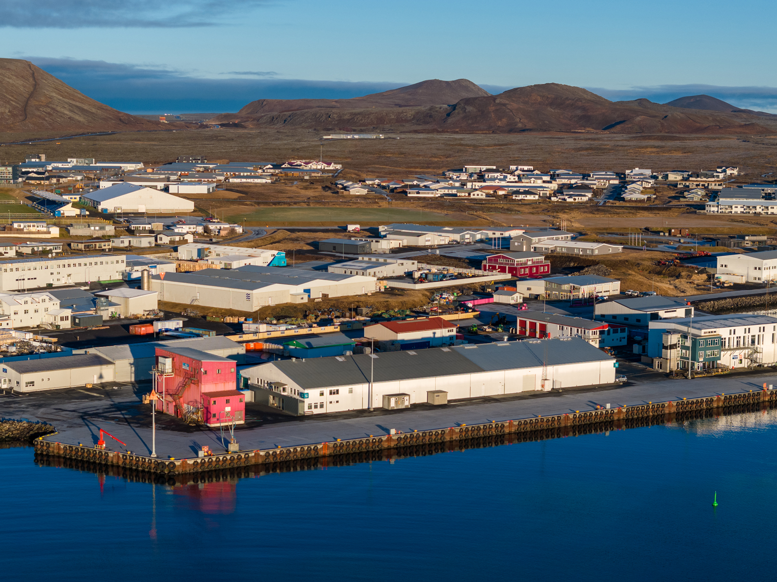 Grindvíkingum tryggð laun