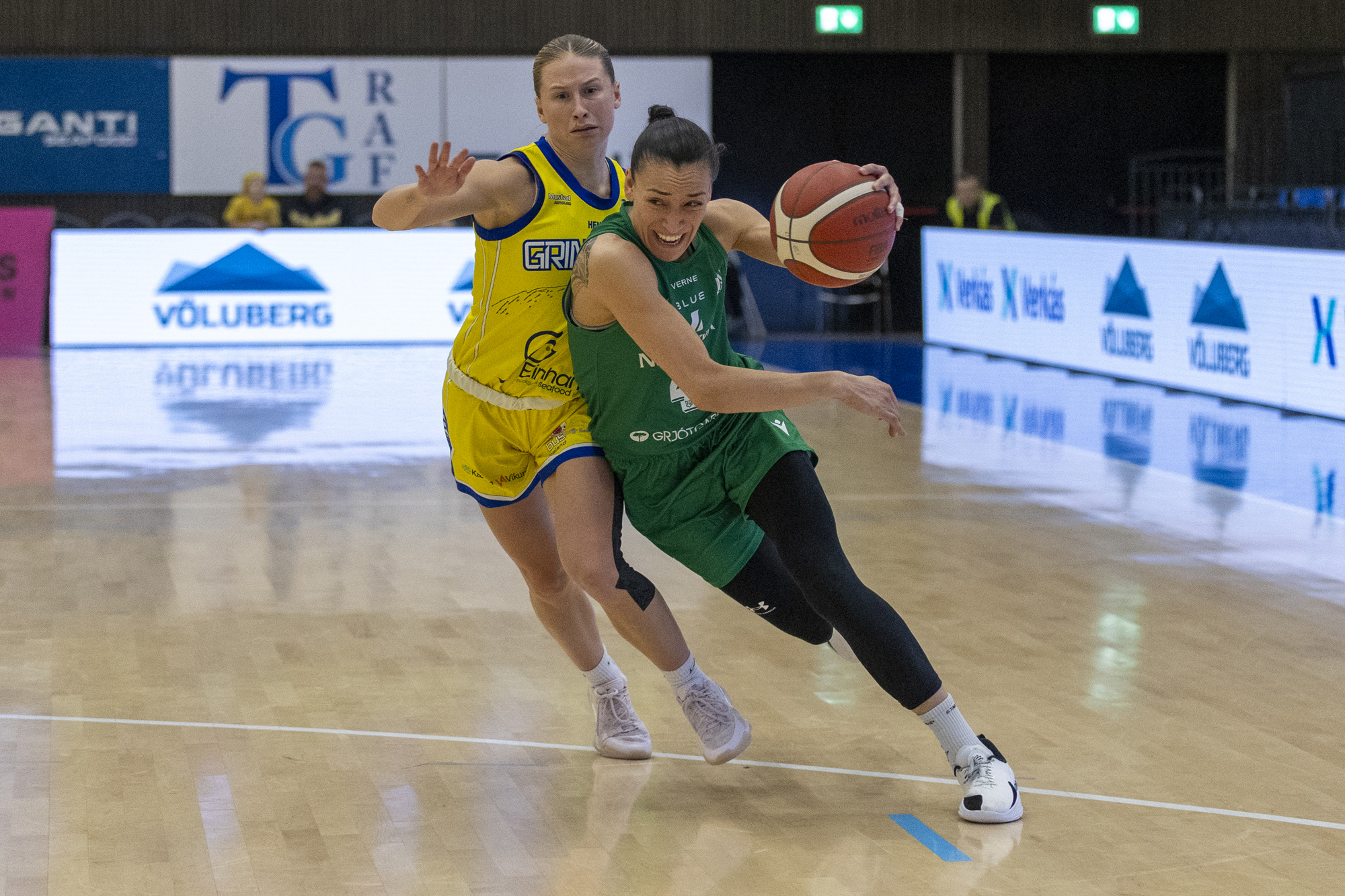 Beeman með tvöfalda tvennu í stórsigri Grindavíkur