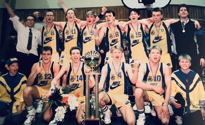 Of margir útlendingar í íslenskum körfuknattleik eða fullkomin staða?