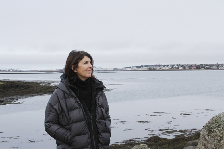 Hollara að hreyfa sig úti en inni