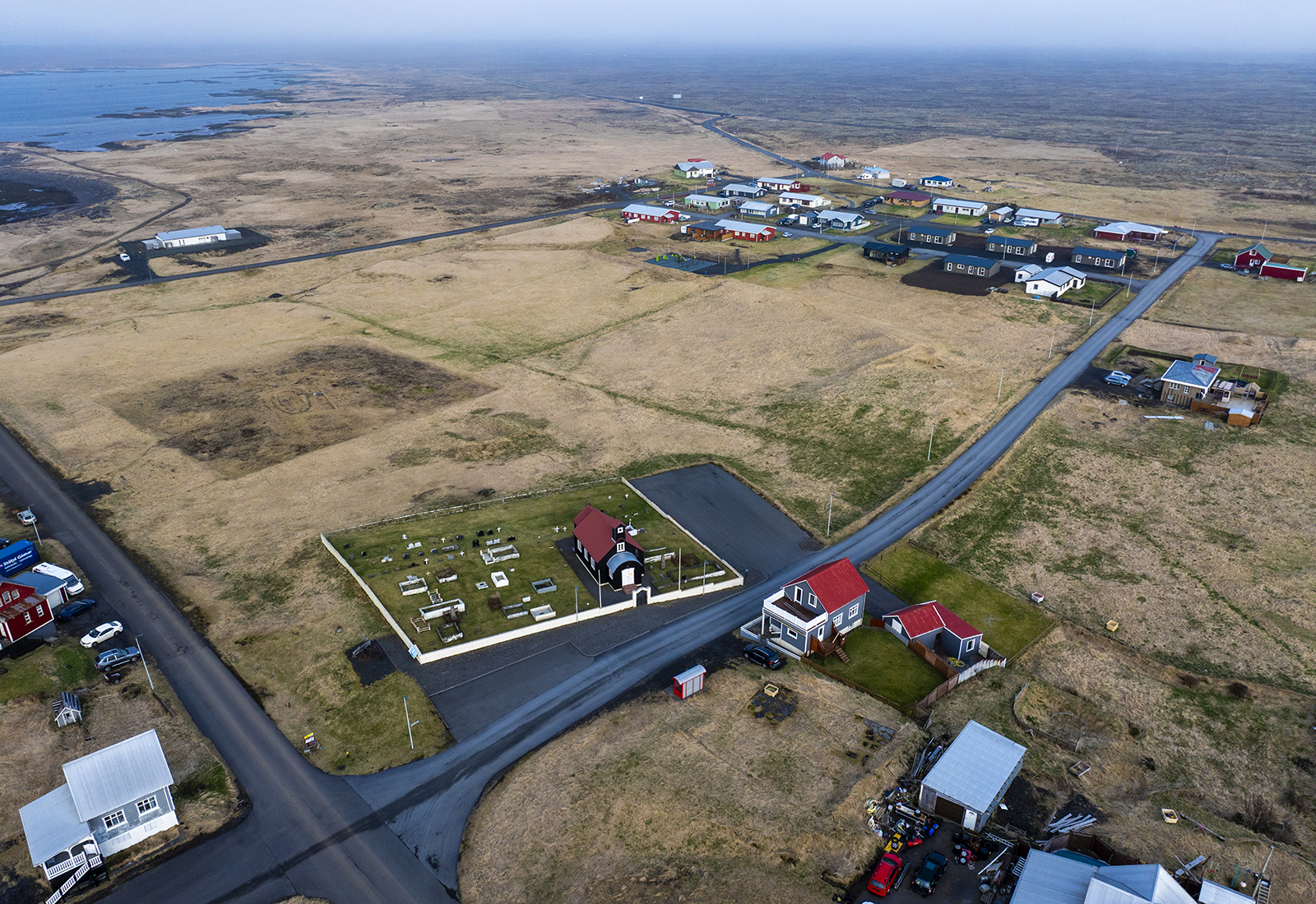 Tillaga að tjaldstæði við kirkjuna í Höfnum