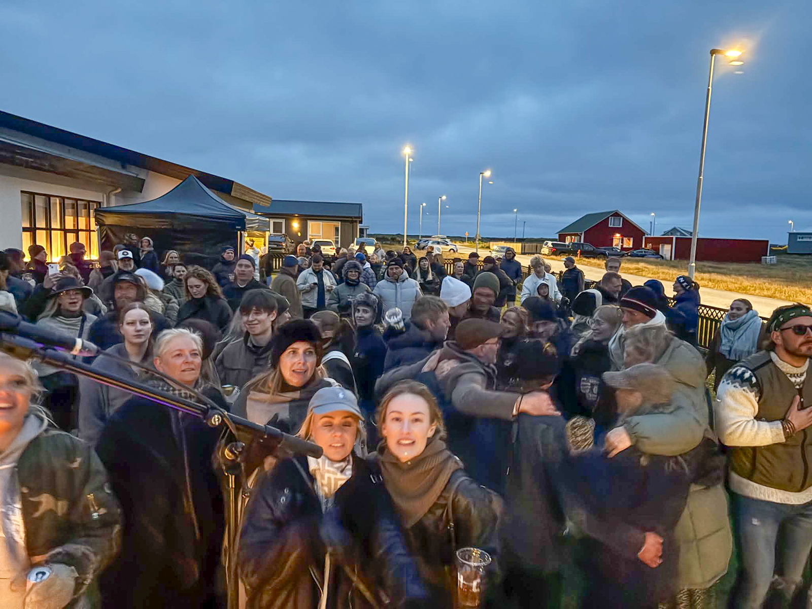 Uppselt á fyrstu Heima í Höfnum tónleikana