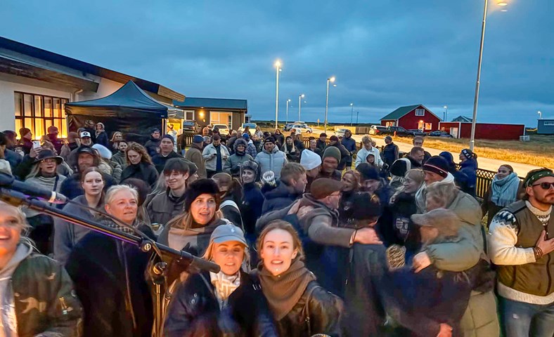 Uppselt á fyrstu Heima í Höfnum tónleikana