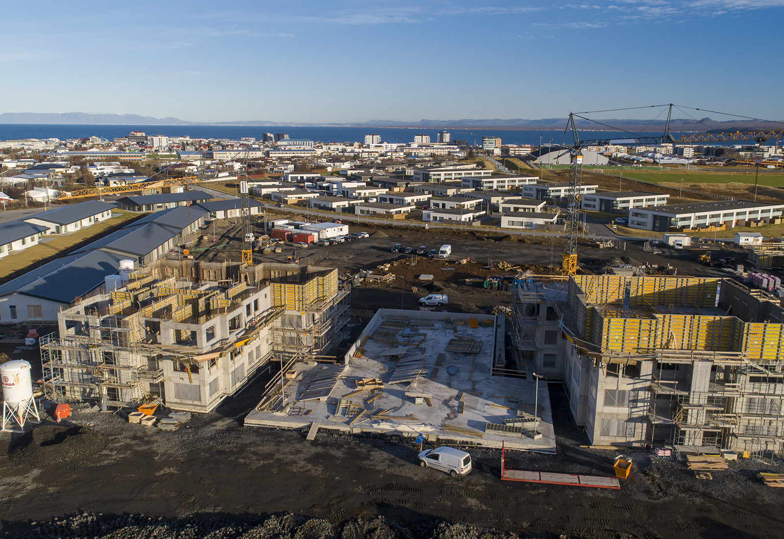 Tveir næstu grunnskólar á Ásbrú og í Hlíðarhverfi