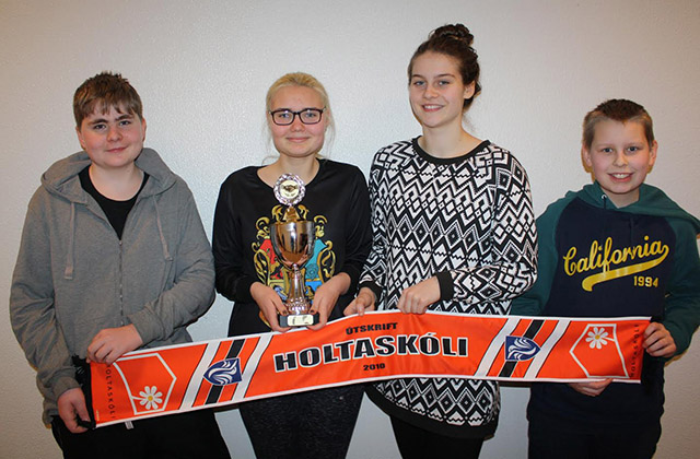 Lið Holtaskóla sigrar Gettu ennþá betur