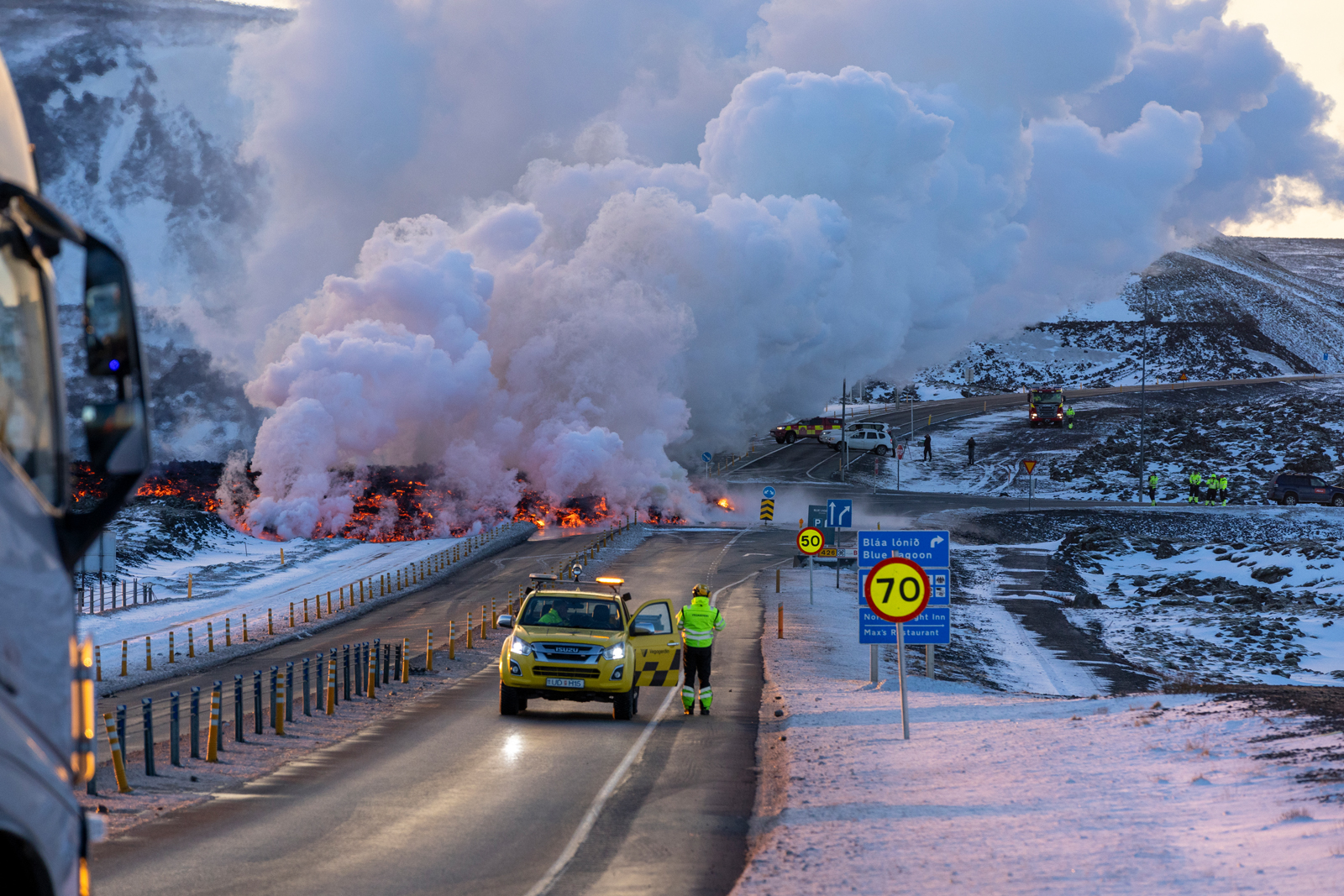 Suðurstrandavegur í hættu