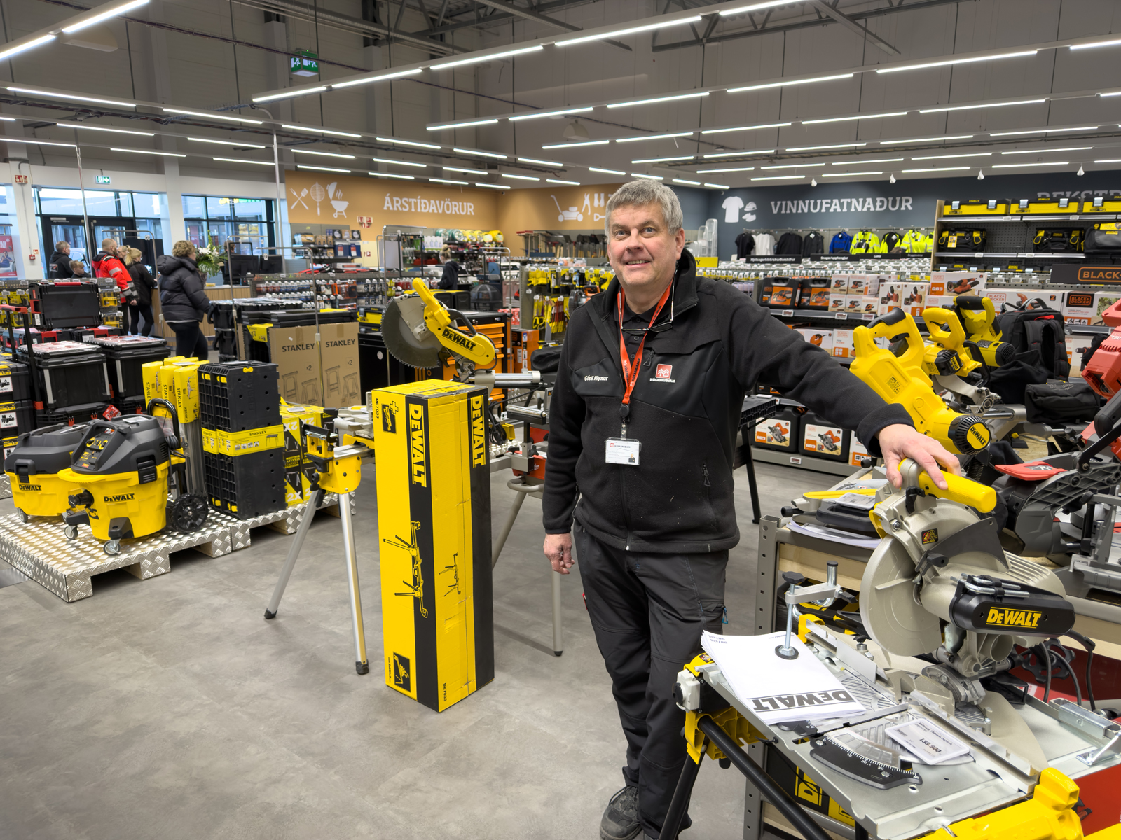 Húsasmiðjan stækkar í Reykjanesbæ