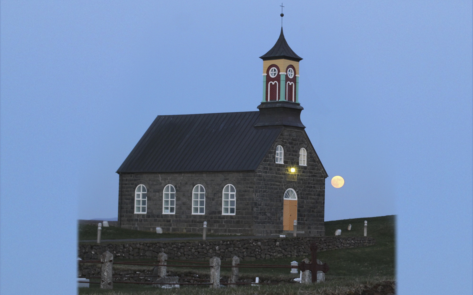 Sumartónar í Hvalsneskirkju
